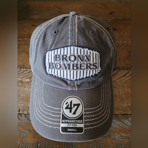 New! New York Yankees 'Bronx Bombers' MLB 47 Fitted Small Hat - Picture 1 of 4